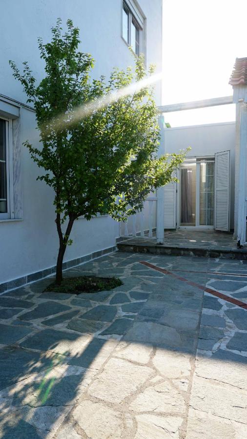 Villa Karras Vrasná Exterior foto